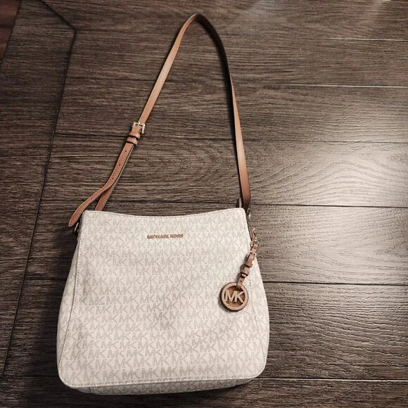 Michael Kors Crossbody Bag - Picture 2 of 6